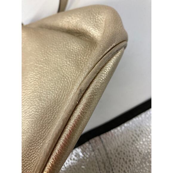 MICHAEL KORS, MINI GOLD PEBBLED LEATHER CROSSBODY BAG - Picture 12 of 15